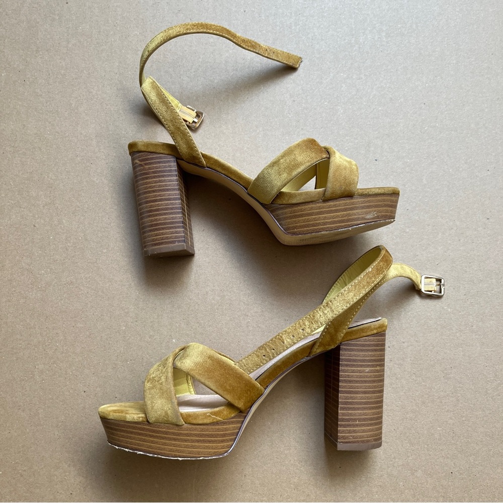 Lulus Mustard Yellow Platform Sandals size 7.5